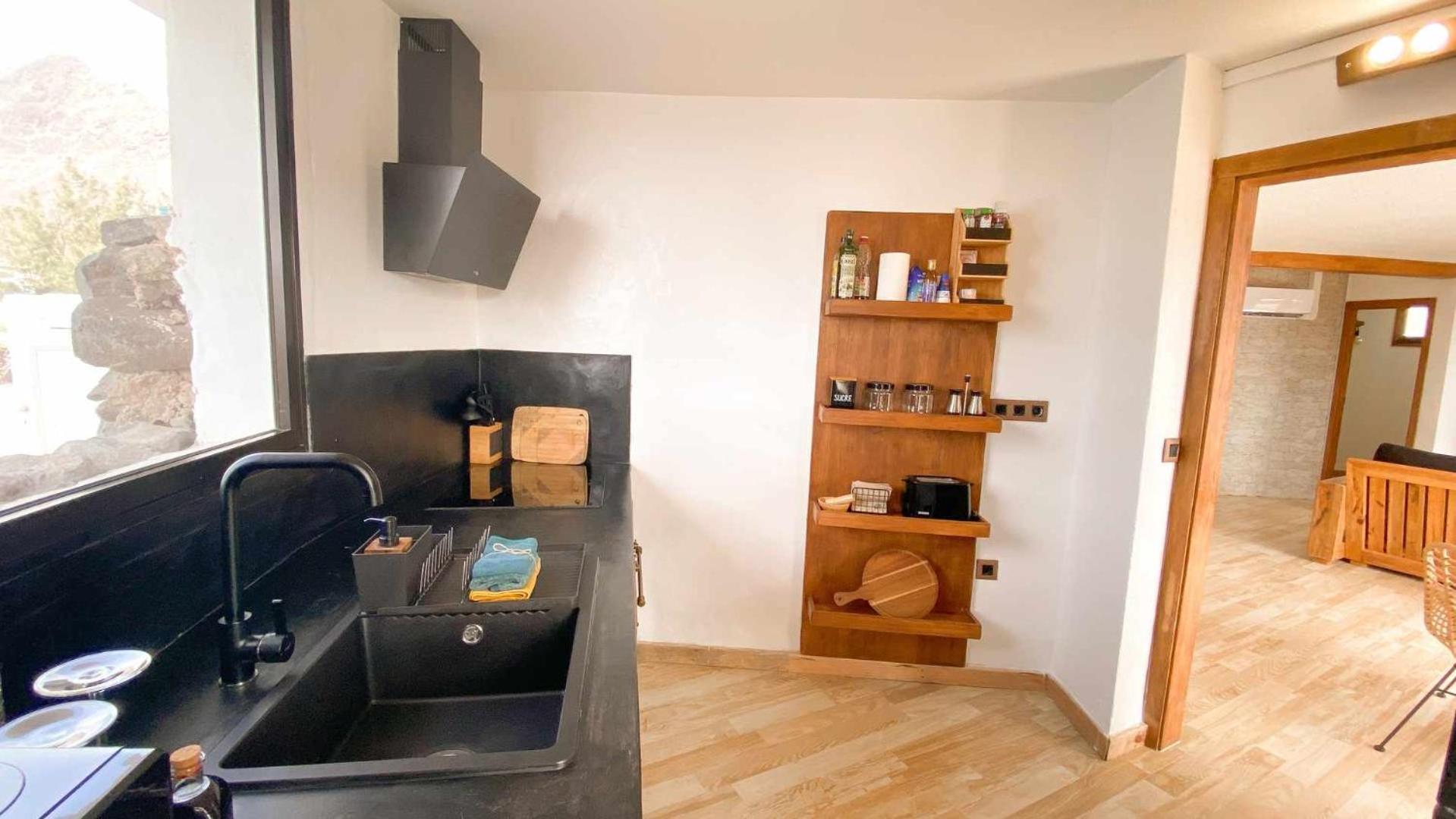Bungalow Allende Famara Con Piscina Privada Y Ac Екстериор снимка